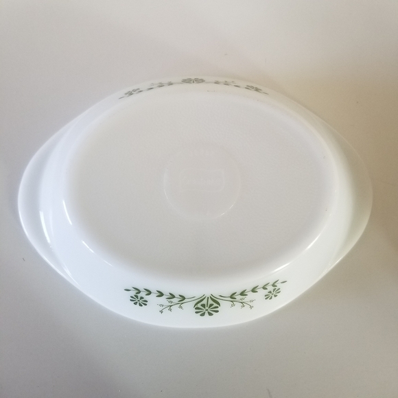 Glasbake | Vintage Green Daisy Dish - Picture 2 of 6